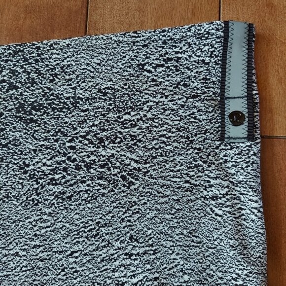 Lululemon vinyasa scarf - Picture 5 of 7